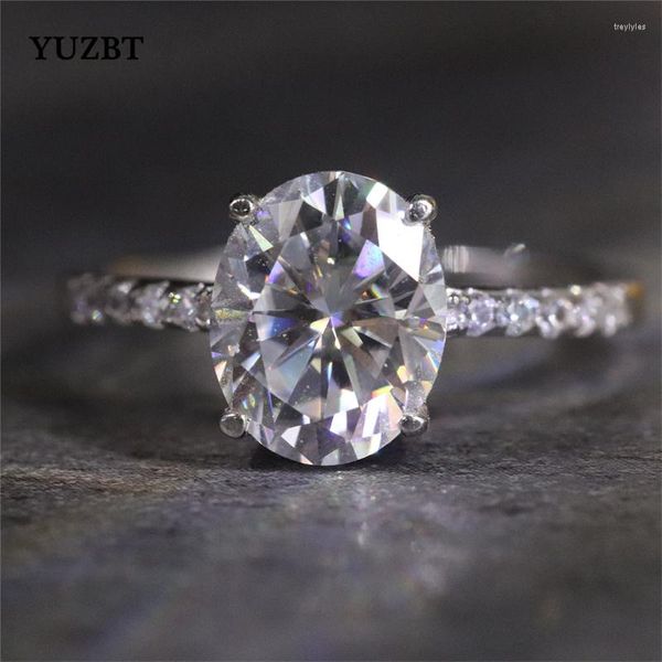 Anelli a grappolo Yuzbt 18K bianco bianco placcato 3 brillante uovo taglio gemella test del diamante oltre d colore ovale moissanite anello gioiello da sposa