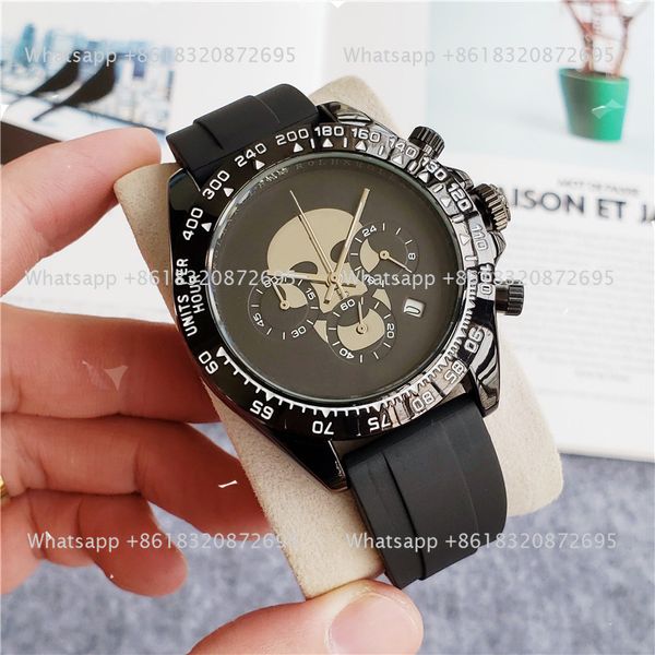 Orologi popolari uomini Skull Skeleton Calendar Style Multifunzione Elastico Band Wor Orologio da polso 3 piccoli quadranti possono funzionare ro 90