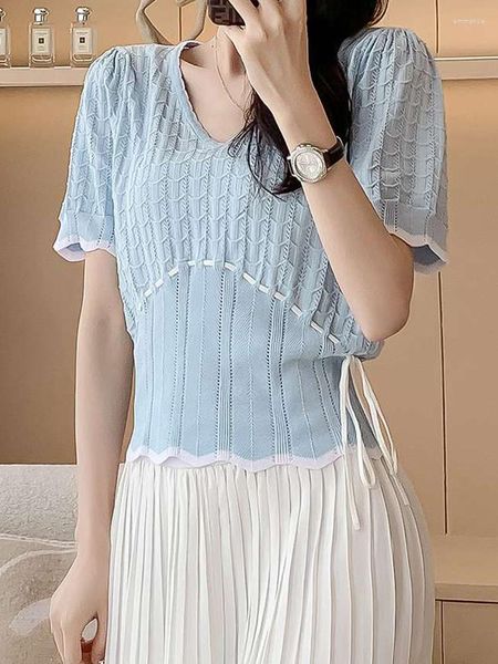 Frauenpullover Casual Wave Muster V-Ausschnitt Schnüre-up-Strickwaren Kurzarm Top 2023 Sommer Koreanische Modekleidung