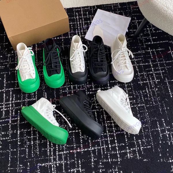 Sapatos de grife de moda Momente Homens Homens Casual Vulcano Classic Black Branco Verde Casca Alta Torneira de Lace-up Treinador Leisure Beach Sapatos de basquete de skate plano