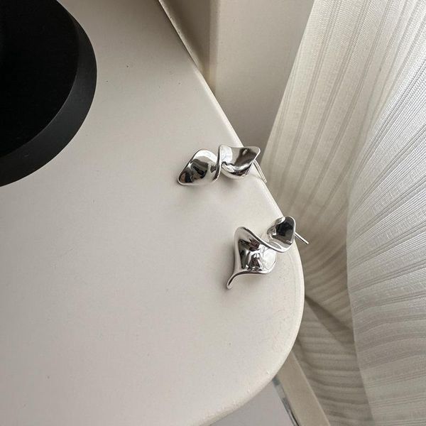 Bolzenohrringe S925 Sterling Silber Rock Japane Ins Einfache Luftkühle Temperament Geometrisches Design Sinn Spiralmuster