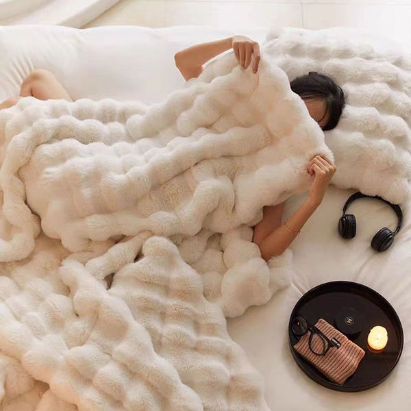 Blankets Luxury Imitation Fur Blanket for WinterWarmth Super Comfortable Blankets for Beds High-end Warm Winter Blanket Bed Linen 230818