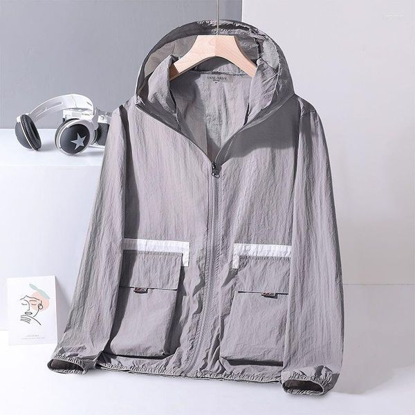 Herrenjacken Sommer Dünne Männer Windbrüche Leicht atmungsaktivem Sonnenschutz Uvproof Kapuze -Jacke UPF50 Hautmantel Outwear B52