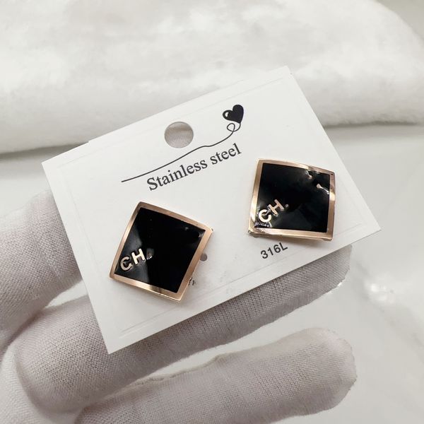 Elegant Original Markendesigner Square Black C Stud 3 316L Edelstahl 18K Gold Rose Frauen Brief Logo Gravier Ohrringe Hochzeit Schmuck Freundschaft Geschenk