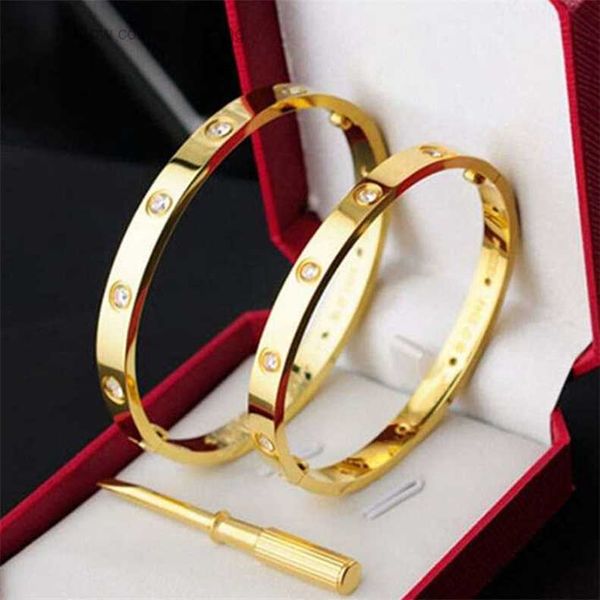 Золотой браслет Женщина дизайнерские ювелирные изделия любовь братч мужчина 6 мм стальной винт -браслет пара ювелирных украшений браслеты для WomenNarrow столешница упаковка