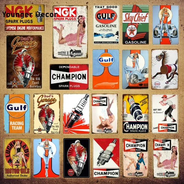 Sexy Girl Metall Malerei Autoteile Zündkerzen Vintage Dekor Motoröl Metall Blechschilder Rennteam Poster Mann Cave Garage Wand Plaque Dekor 30x20 cm W01