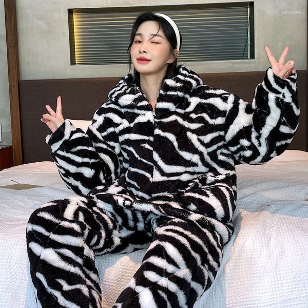 Abbigliamento per il sonno femminile Donne Donne calda con cappuccio set di vele coralline casual autunno inverno 2 pezzi flanella zebra stampato casa da casa abbigliamento