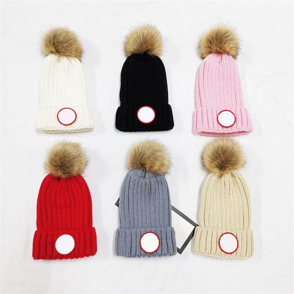 Moda Women Designers Hat Bonnet Feio de inverno Caps de lã Plus Velvet Cap Skullies Pom Beanies Hats266d