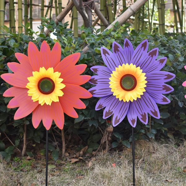 Gartendekorationen Sonnenblumen Windmühle Große Windskulpturen Farbspinner Party Dekoration Ornamente Outdoor Camping Picknick 230818