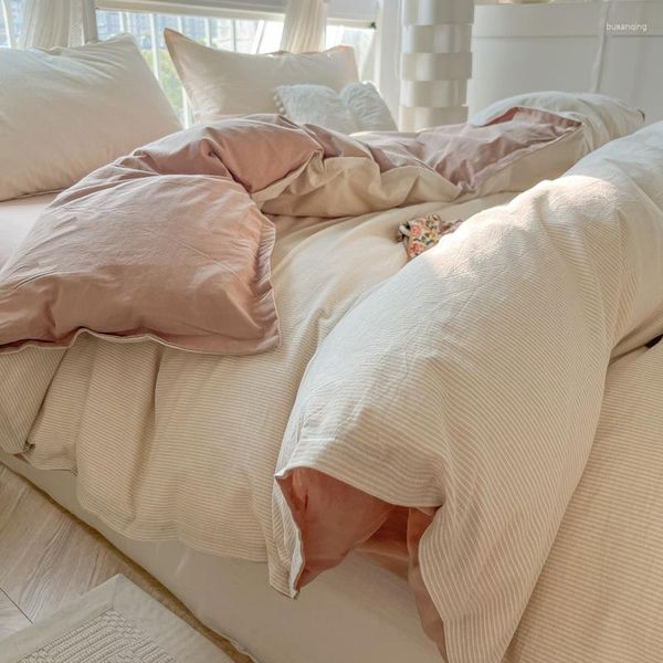 Set di biancheria da letto set da quattro pezzi di cotone lavata in cotone piccolo trapunta fresca e adatta alla pelle copre dormitori studenteschi