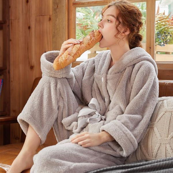 Pijama de flanela quente de flanela quente de roupas de sono feminina