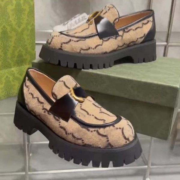 Sonbahar Loafer Tuval Ayakkabıları Elbise Ayakkabı Net Ünlü Arı ile Küçük Deri Ayakkabı Platformu Kadın Ayakkabıları Oxfords Ayakkabı 01