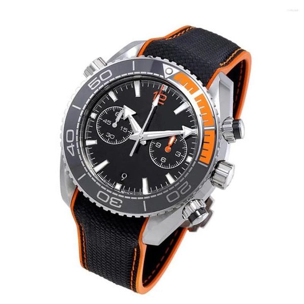 Armbanduhren 43,5 mm Originaluhren für Männer Quarz Chronograph Keramik Lünette Leinwand Gummi -Gummi Saphir wasserdicht