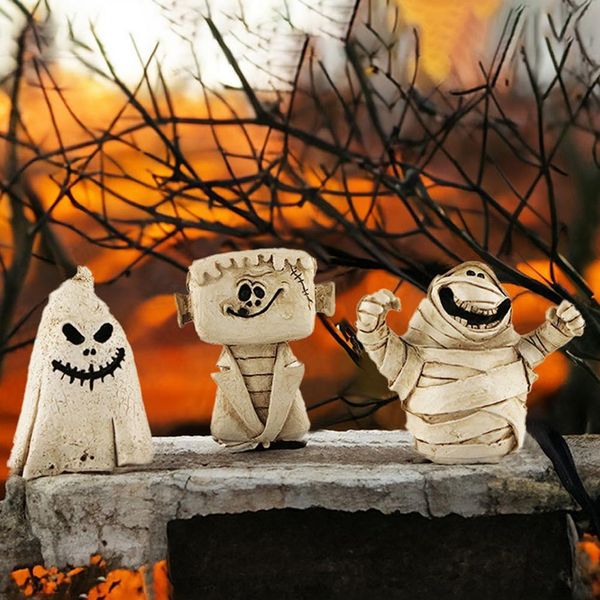 Dekorative Objekte Figuren Halloween Ornament Ghost Realistic Harz Dekor gruselige Mumien -Uhrwerk Girl Kürbis für unheimlich 230818