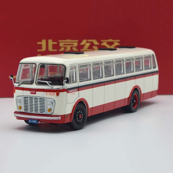 Diecast Modello 1 64 Scala BK651 Pechino Urban Public Trasporto in lega per autobus per autobus per adulti statico Toy Gift Souvenir 230821