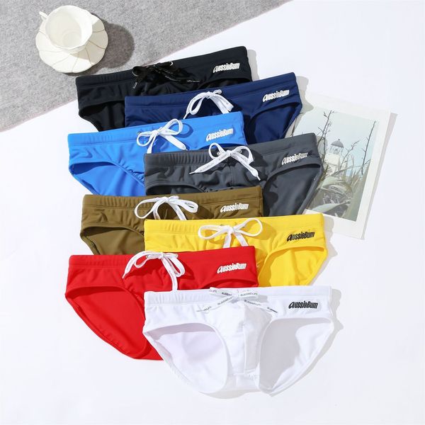 Underpants Männer Unterwäsche Strand niedrige Taille Stretch bequem atmungsaktive weiche Briefs Trendy sexy Jugend Schwimmen Stämme 230822