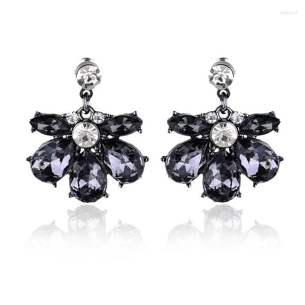 Brincos dangle Lubov lindo acrílico de cristal de pedra pétalas de pedra gota de moda Moda Rhinestone Piercing Women Jewelry Gift