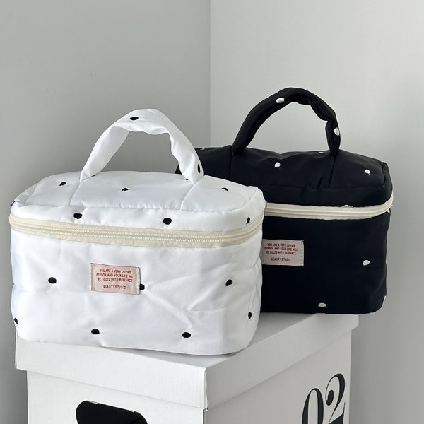 Kosmetische Taschen Koffer Retro Polka Dot Frauenlagerung Make -up Case Mode große Kapazität Ladies Bag Weich tragbare Geldbörse Handtaschen 230821