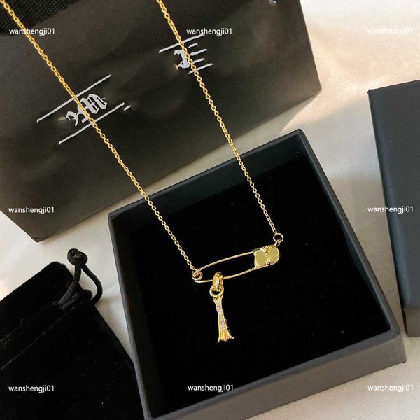 23SS Designer Женщины подвесные ожерелья Золотая цепь ювелирные украшения алмазной подвесной колье, в том числе ящик, предпочтительный подарок
