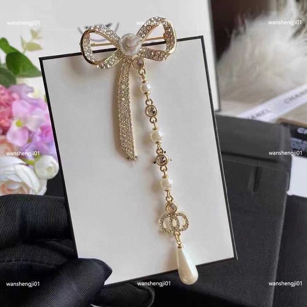 23ss Donne Designer Spilla spilla perle perle gioielli per perle di perline di spedizione gratuita Fashion Diamond Wok Pins #including Box