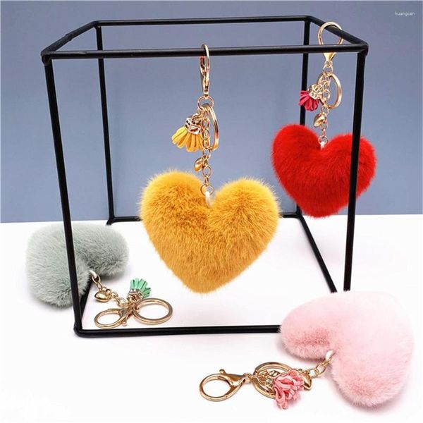 Anahtarlıklar sevimli kabarık peluş kalp şekilli anahtar zincir püskül sahte kürk topu anahtar yüzük kız sırt çantası dekoratif aksesuarlar