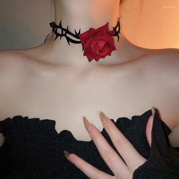 Choker Minar Neo-Gothic Red Black Color Stoff Bromble Rose Blume Multi-Layered Anhänger für Frauen Hallowmas Schmuck