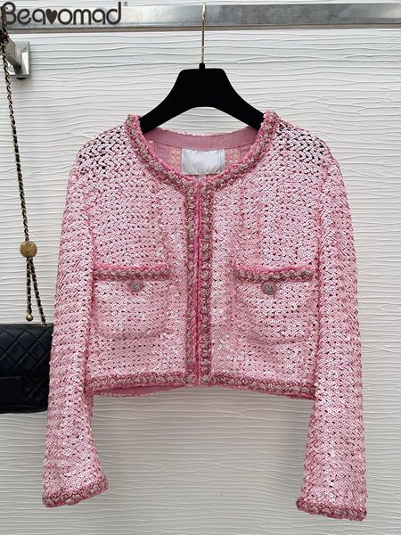 Jackets femininas Bearomad Spring Autumn Designer Runway Vintage Pink Casaco colorido Casaco de manga comprida Botão de lantejous Bolsos Straight 230821