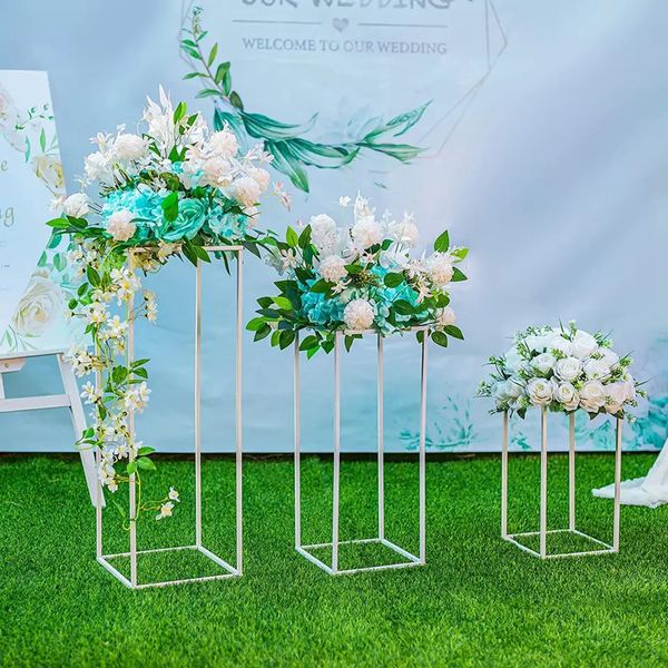 Tapo de flor da peça central de casamento branco alto suporte de flor, suporte de flor branca pura para o casamento