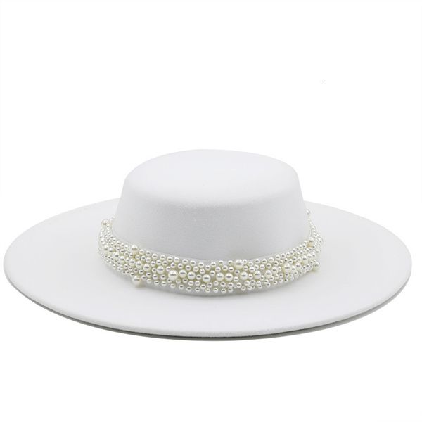 Ampia brim Hats Secket French Sociate Sociate Chain White Flat Top Fedora per donne Autunno primavera Big Boater Hat Party Wedding 230822