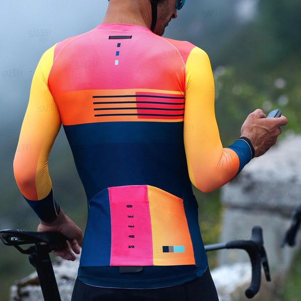 Jersey de ciclismo Define Espanha Equipe de Inverno Térmico Lão Roupas de Ciclismo Homens Menas de Manga Longa Terno de Jerva de Mumeira de Pantagens MTB de Mtb Roupes 230821