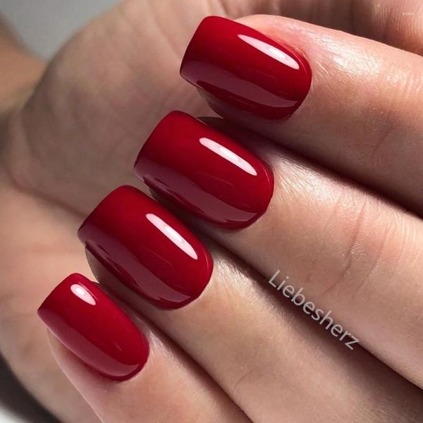 False unhas 24pcs Vinho brilhante Pressione Red Artificial em unhas falsas quadradas curtas com geléia cola diy tampa completa Tip Manicure Tool