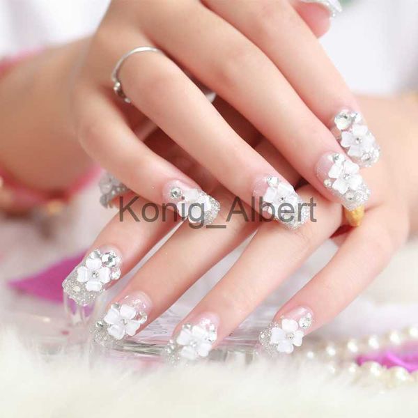 Falsi chiodi 24 pezzi/set di chiodi finti Rhinestone False Unil TIPS Bride Premere su Nails Manicure Flash Chip Fucy Ongles X0822