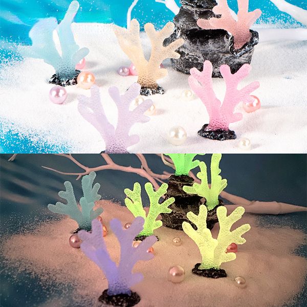 Objetos decorativos Figuras 550pcs Mini luminoso decoração de coral Decoração Mossa Paisagem Ornamento Grilhão Gardenando Miniatura Tanque de Peixes Aquário Jardinagem Fada 230822