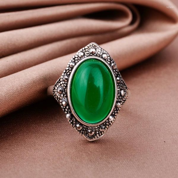 Alyanslar vintage asil mizaç simülasyonu Chrysoprase Garnet lüks nişan yüzüğü kadın Tay gümüş ağız