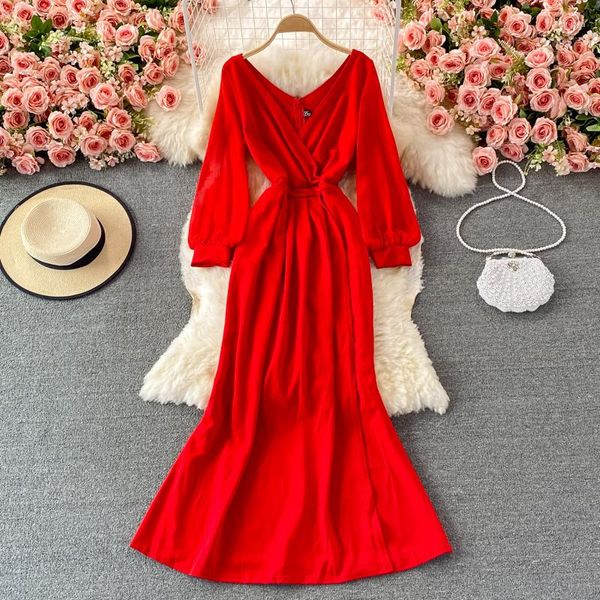 Abiti casual Donne vintage Black/Red Party Long Dress Long Dish Deep Discia a V Weeve High Waist Scatto Miamata Maxi Vestidos Autunno 2023