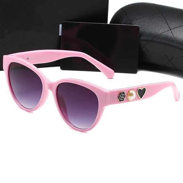 Óculos de sol de luxo quente Flores Designer de lentes polaróides feminino masculino óculos de moda sênior para mulheres Óculos de óculos de metal vintage Metal Sun Glasses