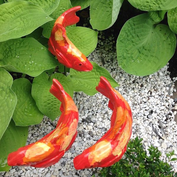 Gartendekorationen 1 PC Keramik Koi Harz Crafts Rasen Dekorative Ornamente Buntes Fischgericht Kunstdekoration 230822