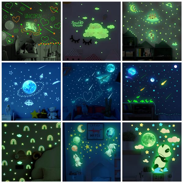 Adesivos de parede adesivos luminosos de estrela animal para crianças decoração de quarto de garoto brilho no decalque da lua escura DIY fluorescente 230822
