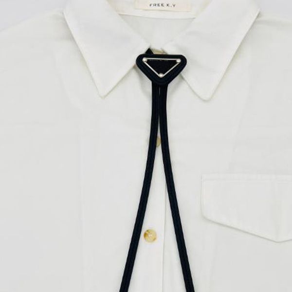 Cravatta da design in pelle da donna da donna cravatte da uomo triangolo smalto sottile cowrain coollowwear cool color tone bianco camicia bianca nero formale cotta di lusso formale