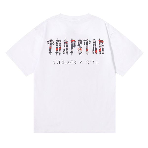 Дизайнерская рубашка Спортивный костюм Trapstar London Красный камуфляж с буквенным принтом Футболка из чистого хлопка двойной пряжи с коротким рукавом Мужские и женские футболки и шорты уличной моды 904