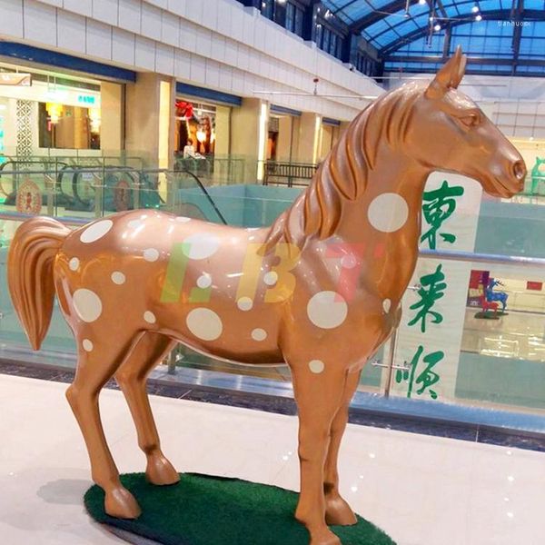 Móveis de acampamento Fibra de vidro reforçado Plastic Painted Horse Sculpture Personalizou Landscape City Landmark Animal Grande Produção Ornamentos