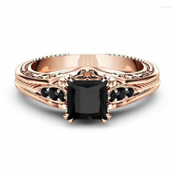 Anéis de cluster que vendem 18k Gold Rose Plate Diamond Ring Wish Europe e America Luxury Black Engagement Feminino