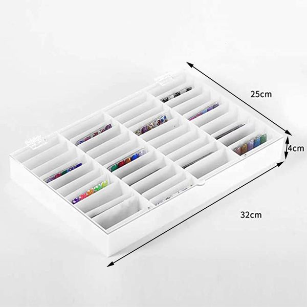 Nagelkunstdekorationen 44-Grid Nail Art Display Box gefälschte Nagel-Tipps Behälter Aufbewahrungskoffer Organisator 230822