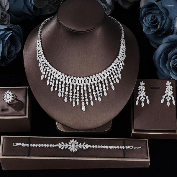 Orecchini di collana imposta la qualità di lusso per donne costose copie di gioielli chic ed eleganti donne di gioielleria