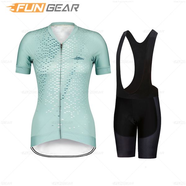 Jersey de ciclismo Define o traje de bicicleta da equipe de roupas femininas ROPA Ciclismo Mountain Bicycle Rounding Fomen's Road Uniforme 230822