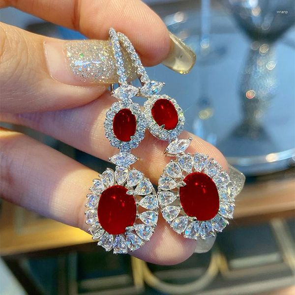 Dangle Ohrringe Luxus Oval Schnitt Red Ruby CZ für Frauen Mode silberne Farbe Afrikanische Braut Hochzeit langer Ohrring Feiner Schmuck