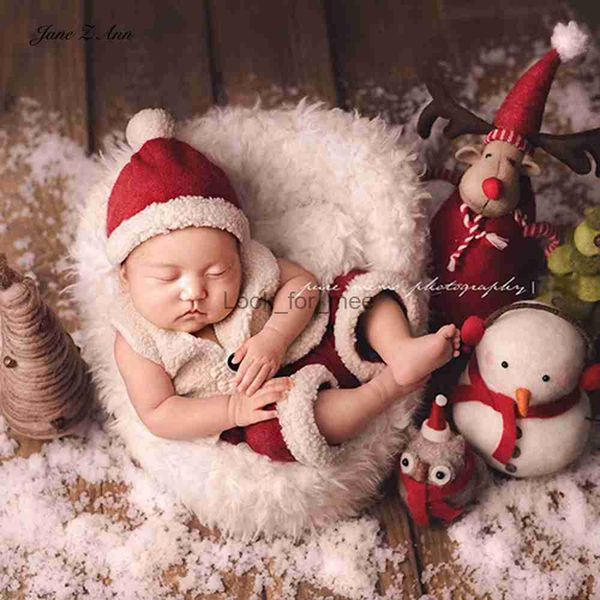 Jane Z Ann Recém -nascido Fantasia de fotografia Papai Noel Christmas Xmas Hat + Vest + Shorts Terno HKD230823