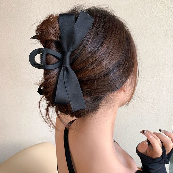 Accessori per capelli per copricapi Clip bowknot nera per ragazze in stile coreano versatile grande nastro artiglio per capelli estate 230823