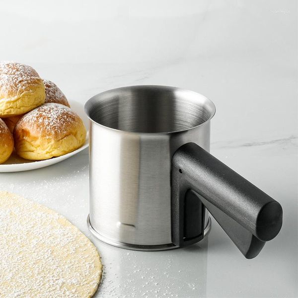 Becher Edelstahlmehl Sifter halbautomatischer Verdicker Handheld Runde Rundvereielungszucker Haushaltshanddruck