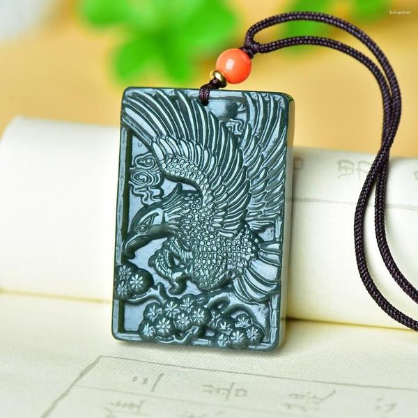 Colares pendentes Envie Certificado Green Jade Green Jade Eagle Colar Homens Mulheres Mão esculpidas Hetian Jades Nefrite Charms Lucky Amulet